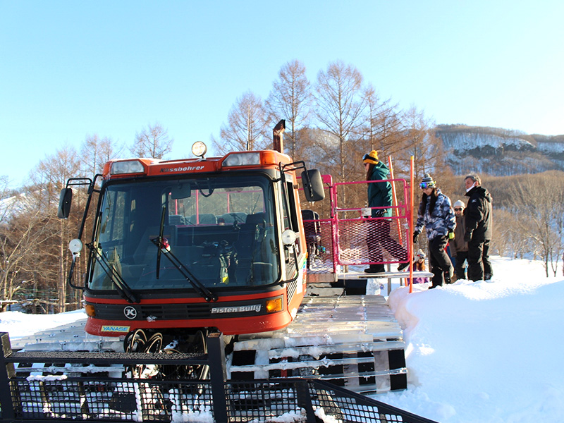 雪上車ツアー