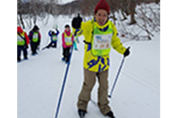 スノーシュー、宝探しで雪と遊ぼう