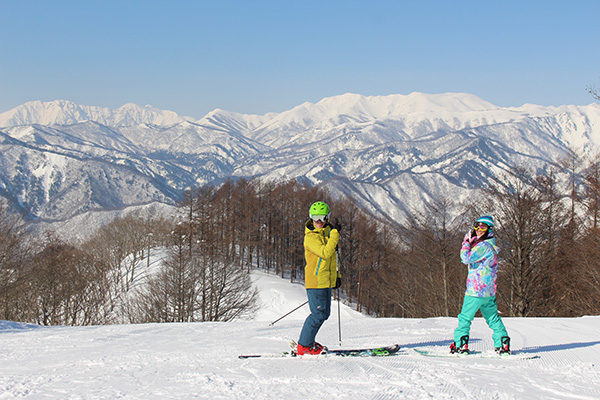 ウィンタースポーツや雪景色を堪能するデートスポット