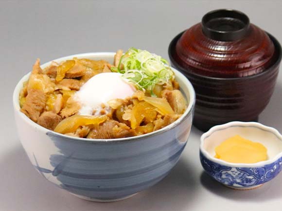 豚玉丼(味噌汁 香の物付)